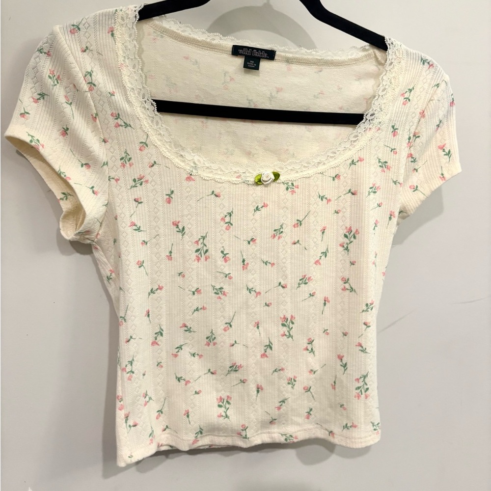 Wild Fable Ivory Floral Short Sleeve Top